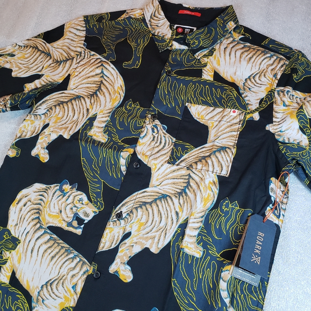 NWT Rare ROARK Men's Medium Journey Aloha From Japan Black Shadow Tiger SS Shirt